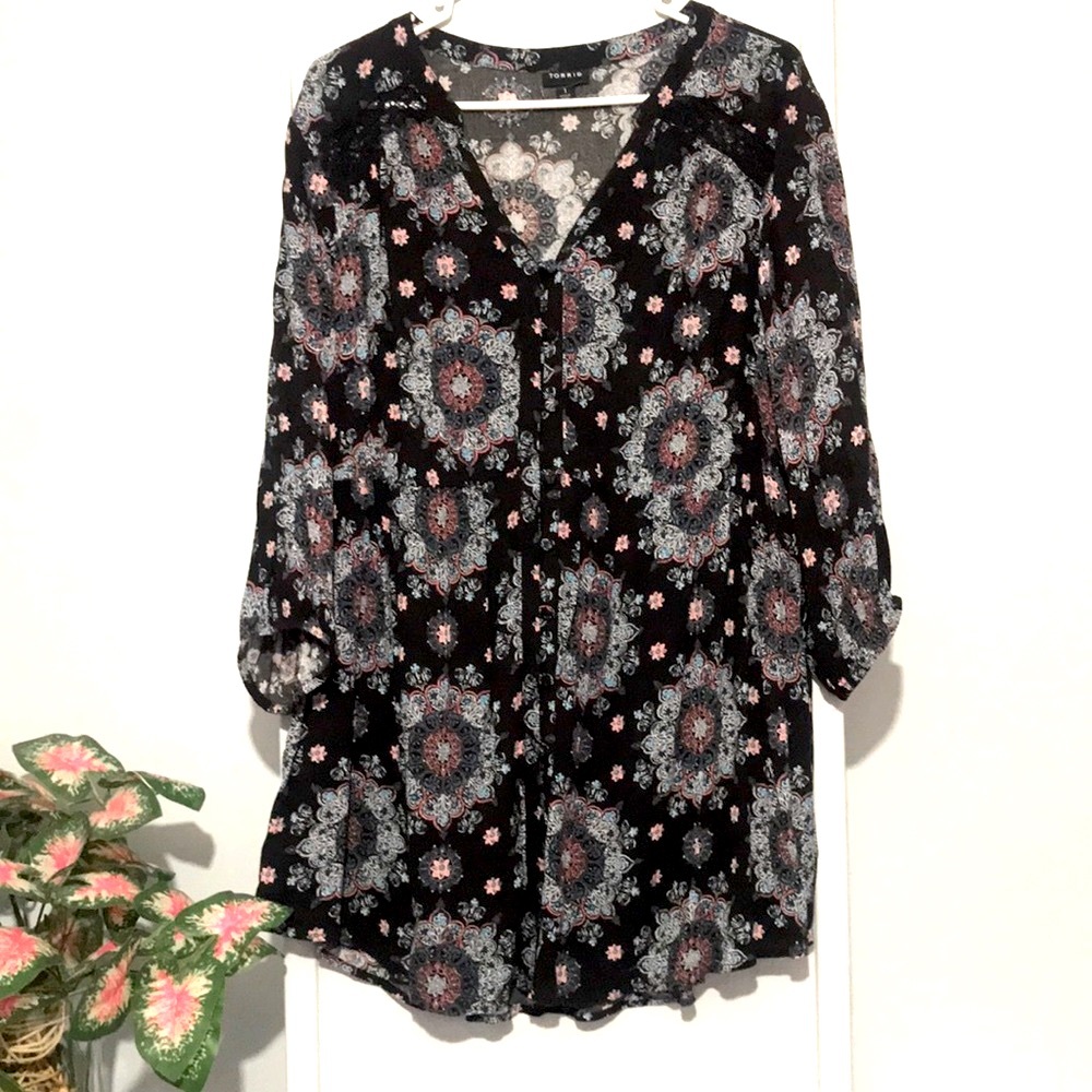 TORRID  Blouse SIZE 1